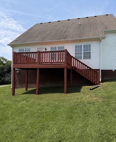 160 Lena Loop, Burns, TN 37029