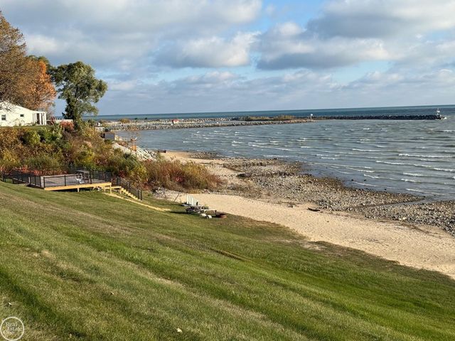 5747 Main Street, Lexington, MI 48450