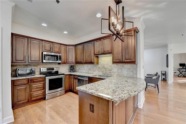 2865 Lenox NE Road 409, Atlanta, GA 30324