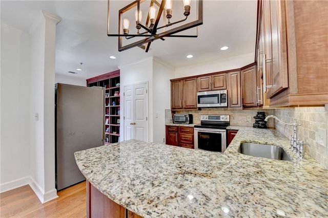 2865 Lenox NE Road 409, Atlanta, GA 30324