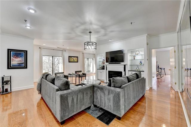 2865 Lenox NE Road 409, Atlanta, GA 30324