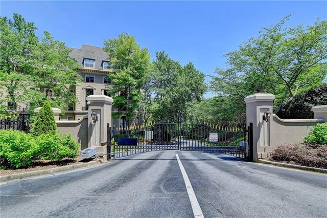 2865 Lenox NE Road 409, Atlanta, GA 30324