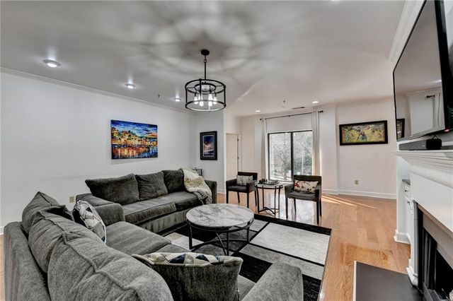 2865 Lenox NE Road 409, Atlanta, GA 30324