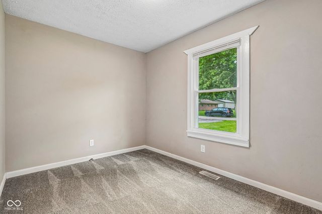 3910 Adams Drive, Martinsville, IN 46151