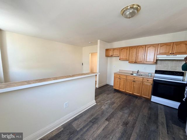 121 HIGH ST, Hagerstown, MD 21740