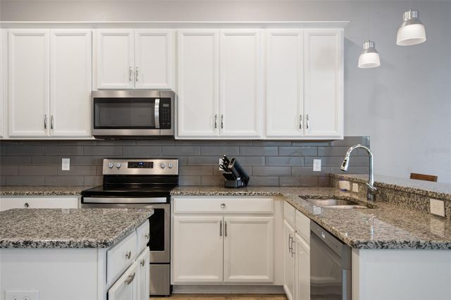 2241 WHITE FEATHER LOOP, Winter Garden, FL 34787