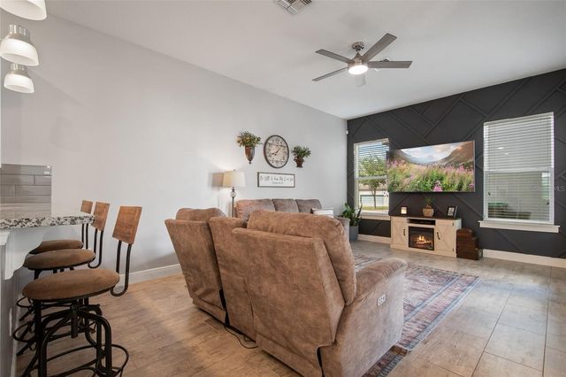 2241 WHITE FEATHER LOOP, Winter Garden, FL 34787