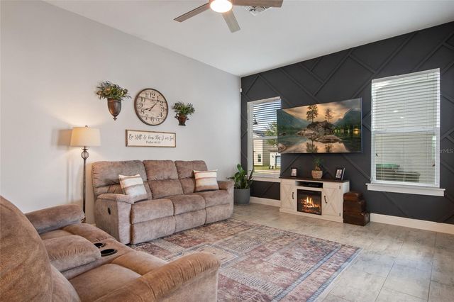 2241 WHITE FEATHER LOOP, Winter Garden, FL 34787