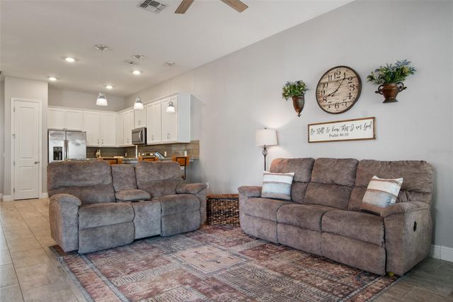 2241 WHITE FEATHER LOOP, Winter Garden, FL 34787