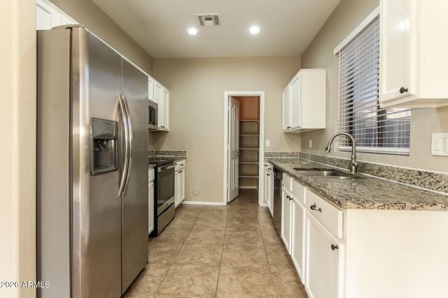 1346 E DUNBAR Drive, Phoenix, AZ 85042