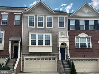 19 COULTER LN, Stafford, VA 22554