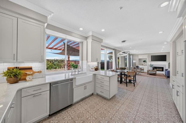 2729 Mira Bella Circle, Morgan Hill, CA 95037