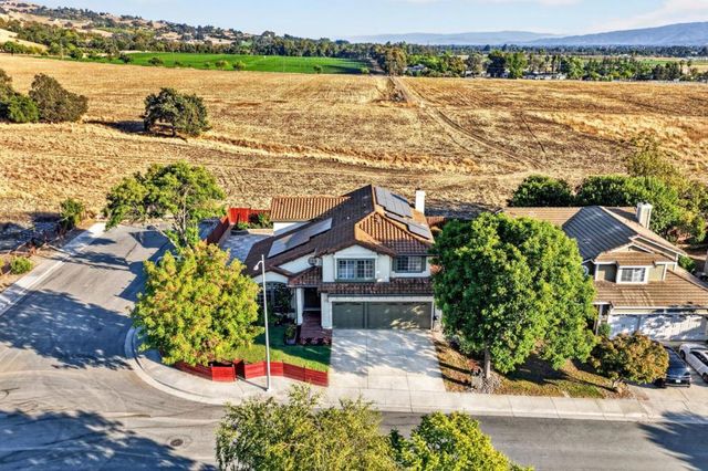 2729 Mira Bella Circle, Morgan Hill, CA 95037