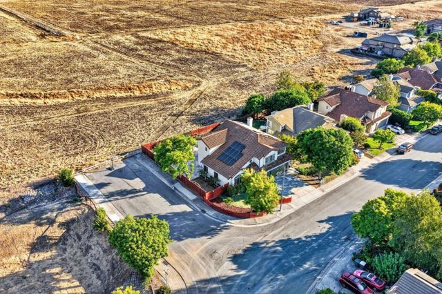 2729 Mira Bella Circle, Morgan Hill, CA 95037
