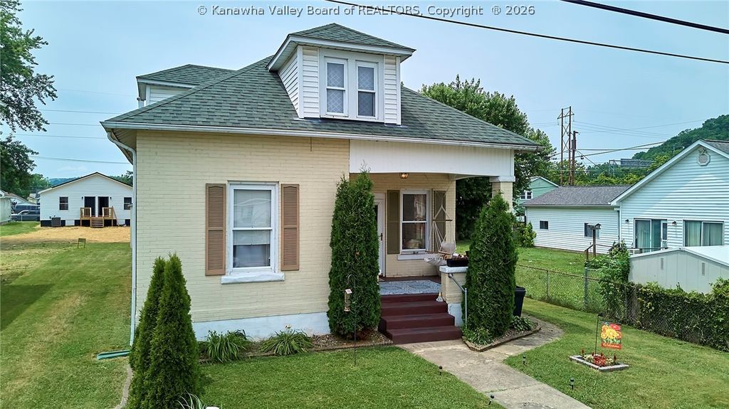 175 5th Street, Dunbar, WV 25064