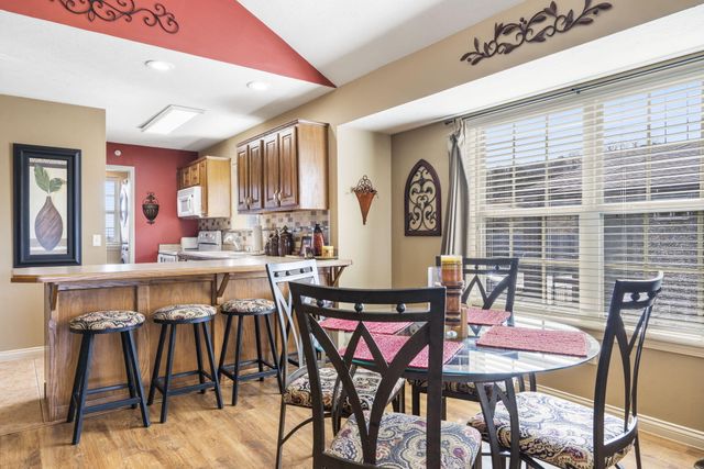 5 Bermuda Drive 5, Branson West, MO 65737