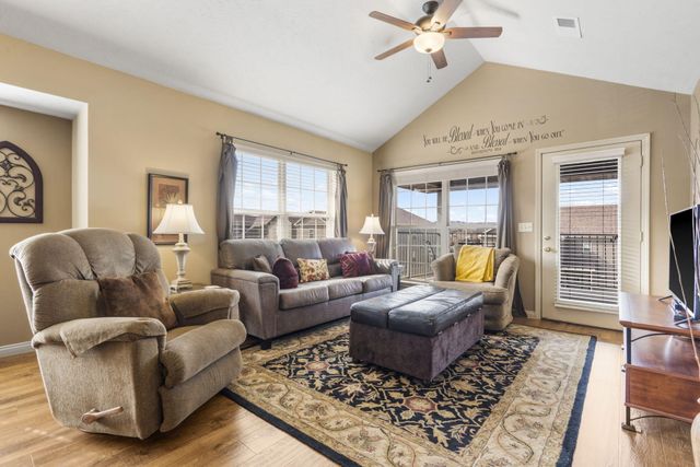 5 Bermuda Drive 5, Branson West, MO 65737