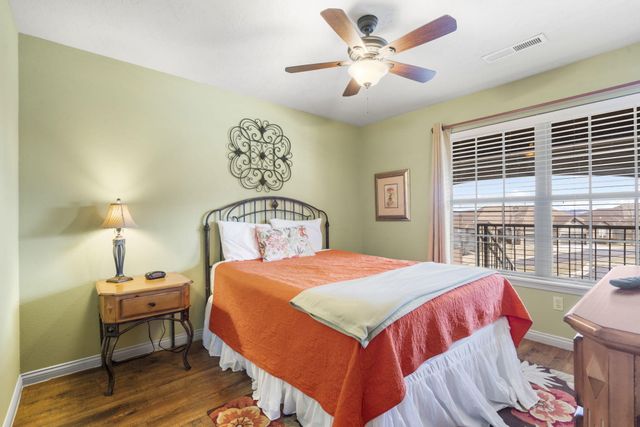 5 Bermuda Drive 5, Branson West, MO 65737