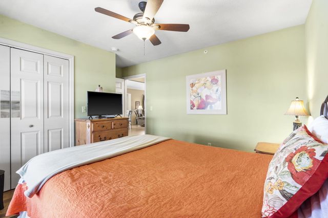 5 Bermuda Drive 5, Branson West, MO 65737