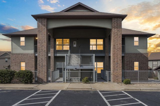 5 Bermuda Drive 5, Branson West, MO 65737