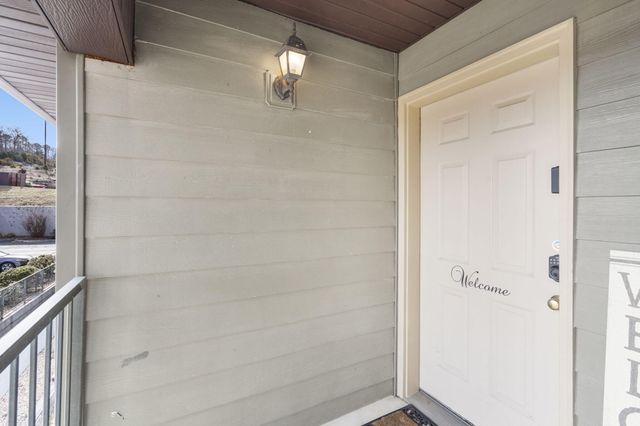 5 Bermuda Drive 5, Branson West, MO 65737