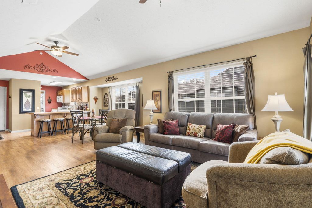 5 Bermuda Drive 5, Branson West, MO 65737