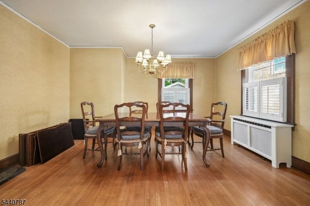 24 Meeker Pl, Millburn Twp., NJ 07041