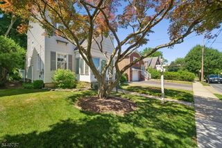 24 Meeker Pl, Millburn Twp., NJ 07041