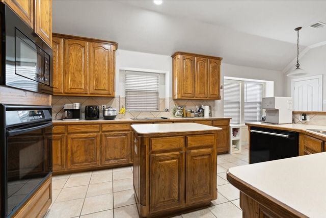 6408 Day Spring Drive, The Colony, TX 75056