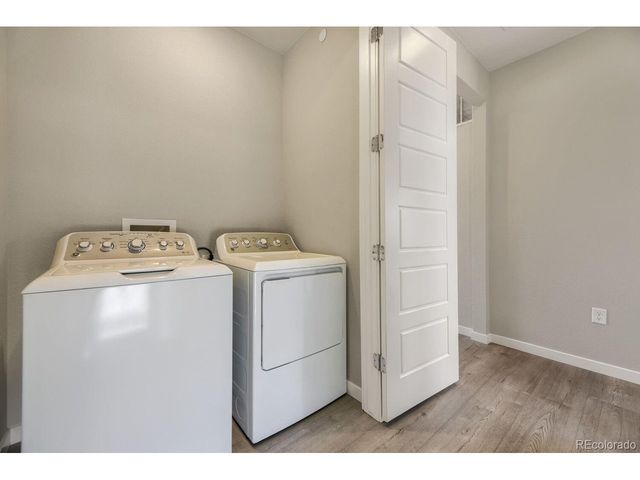 5051 S Queen Ct, Littleton, CO 80127