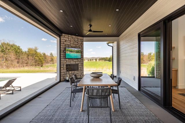 N7343 Hidden Prairie DRIVE, Holmen, WI 54636