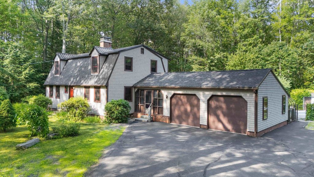 79 King Road, Bedford, NH 03110