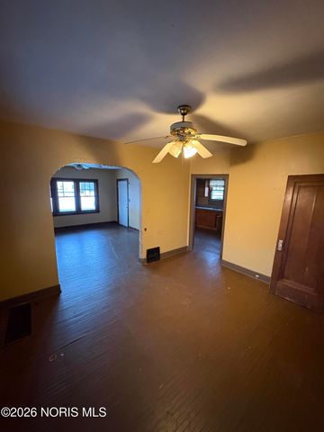 1917 Clinton Street, Toledo, OH 43607