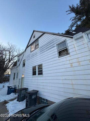 1917 Clinton Street, Toledo, OH 43607