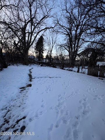 1917 Clinton Street, Toledo, OH 43607