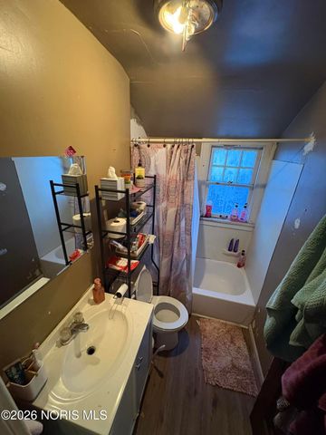 1917 Clinton Street, Toledo, OH 43607