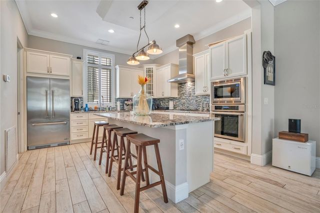 665 JACKSON STREET, Orlando, FL 32801