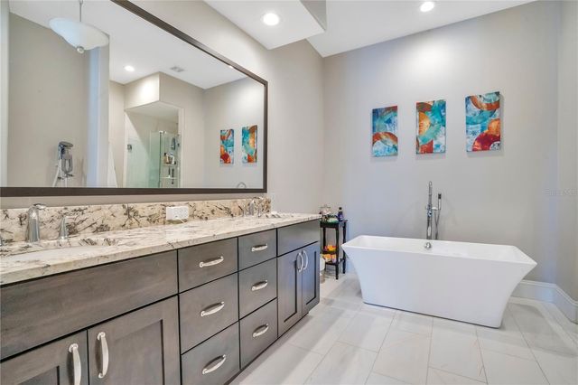 665 JACKSON STREET, Orlando, FL 32801