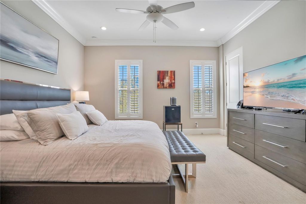 Image 18 of property listing at 665 JACKSON STREET, Orlando, FL 32801