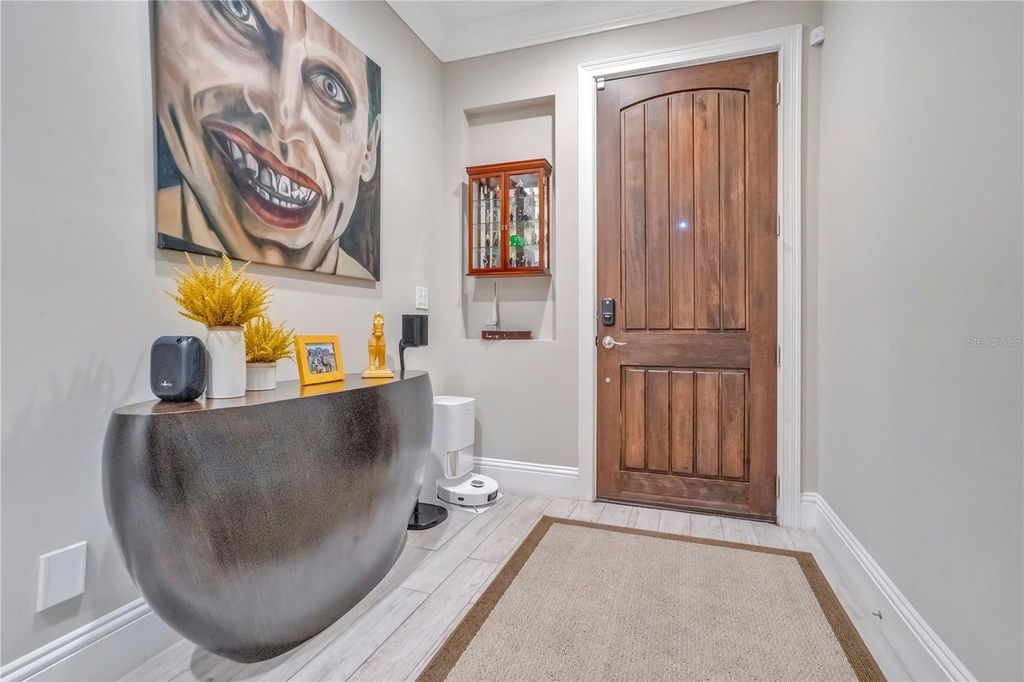 Image 4 of property listing at 665 JACKSON STREET, Orlando, FL 32801