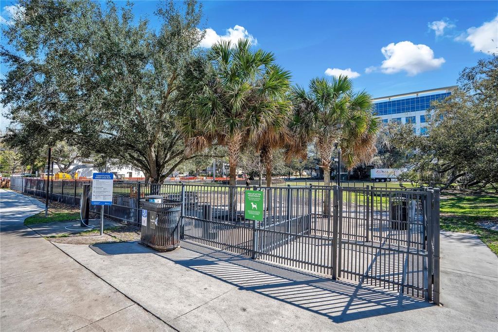 Image 35 of property listing at 665 JACKSON STREET, Orlando, FL 32801