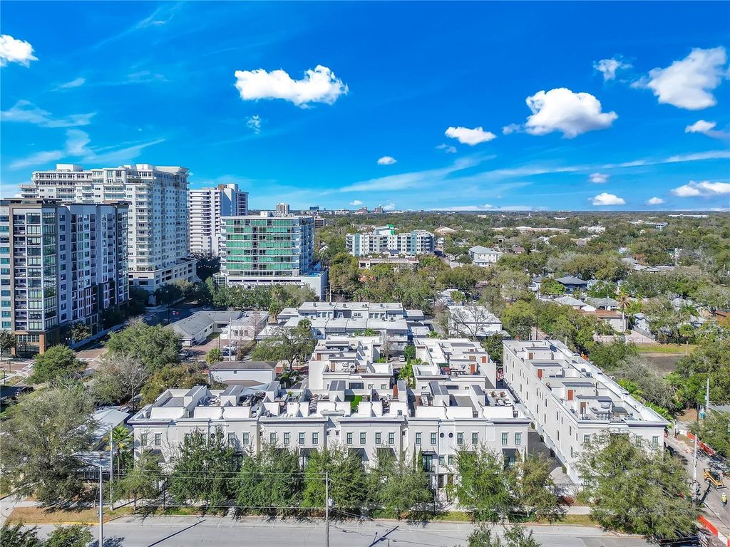 Image 38 of property listing at 665 JACKSON STREET, Orlando, FL 32801