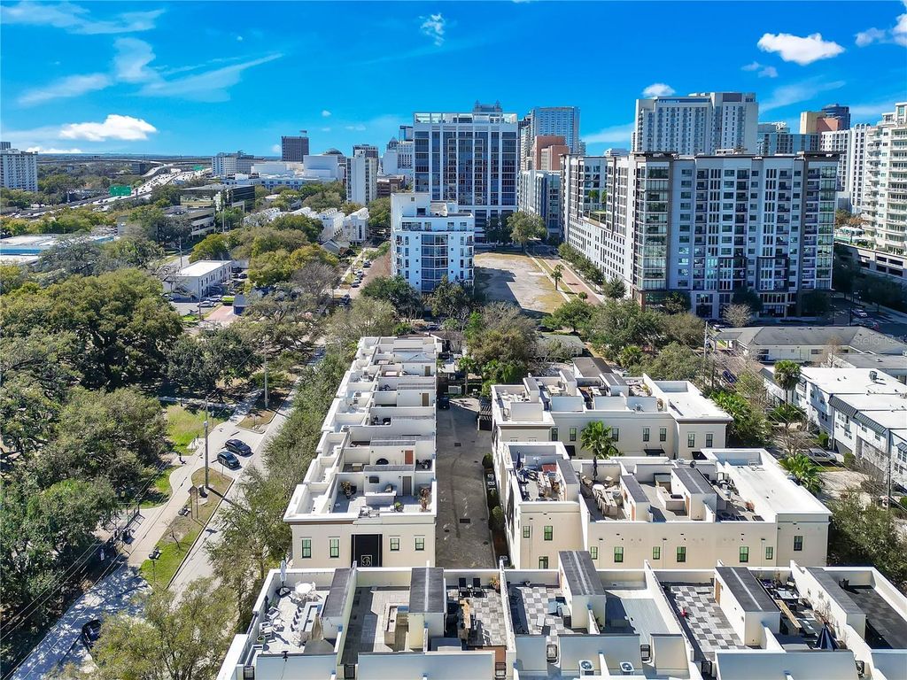 Image 40 of property listing at 665 JACKSON STREET, Orlando, FL 32801