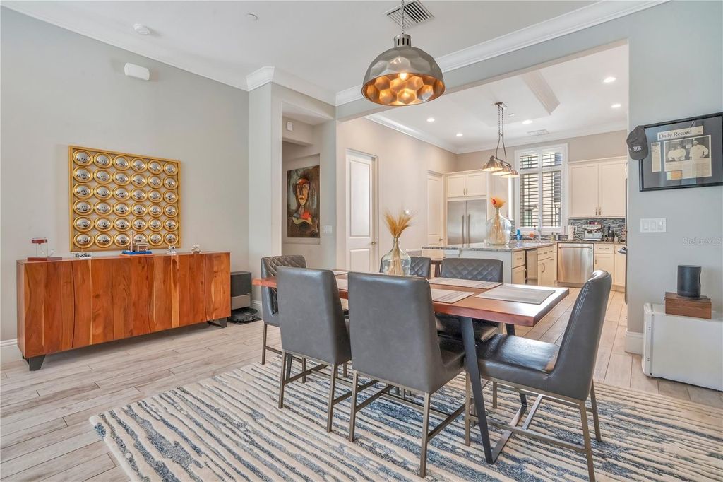 Image 10 of property listing at 665 JACKSON STREET, Orlando, FL 32801