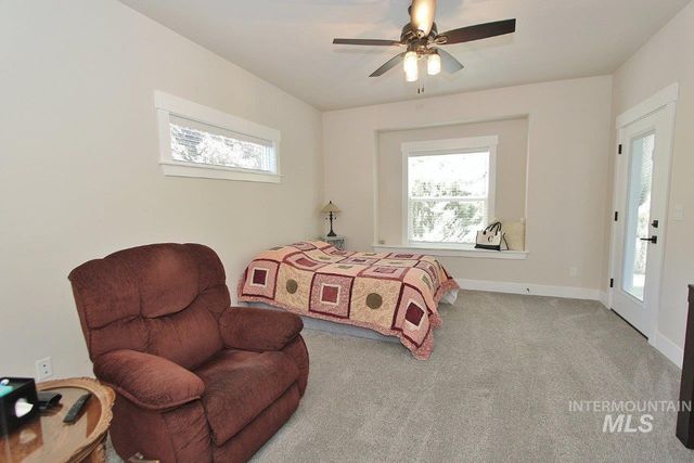 5041 N Pierce Park Ln, Boise, ID 83714