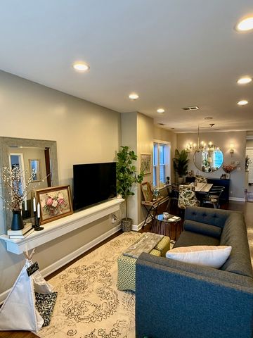3402 W Beach Avenue, Chicago, IL 60651