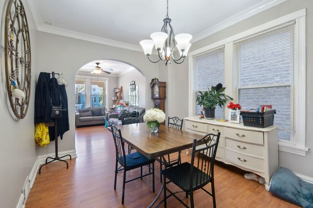 3402 W Beach Avenue, Chicago, IL 60651