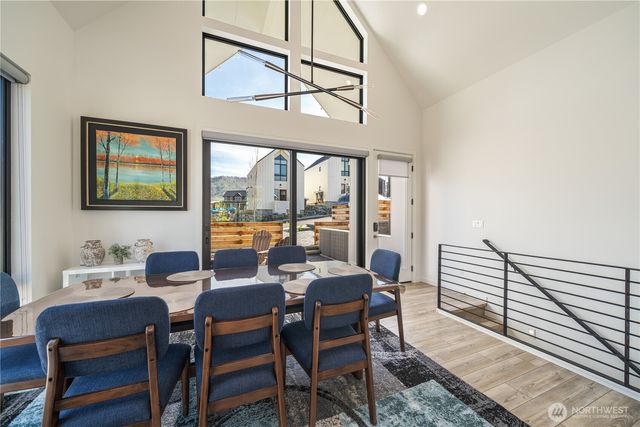 1414 Cottage Lane, Chelan, WA 98816