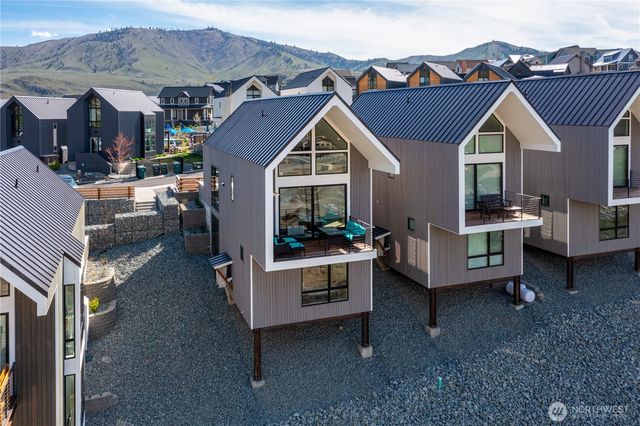 1414 Cottage Lane, Chelan, WA 98816