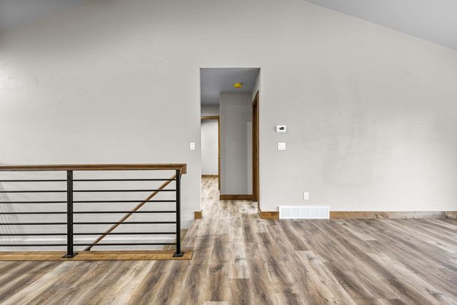 2984 CREEKWOOD DRIVE, Green Bay, WI 54311